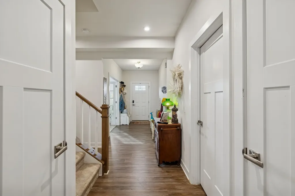 3043 Persimmon Street Columbia TN 38401