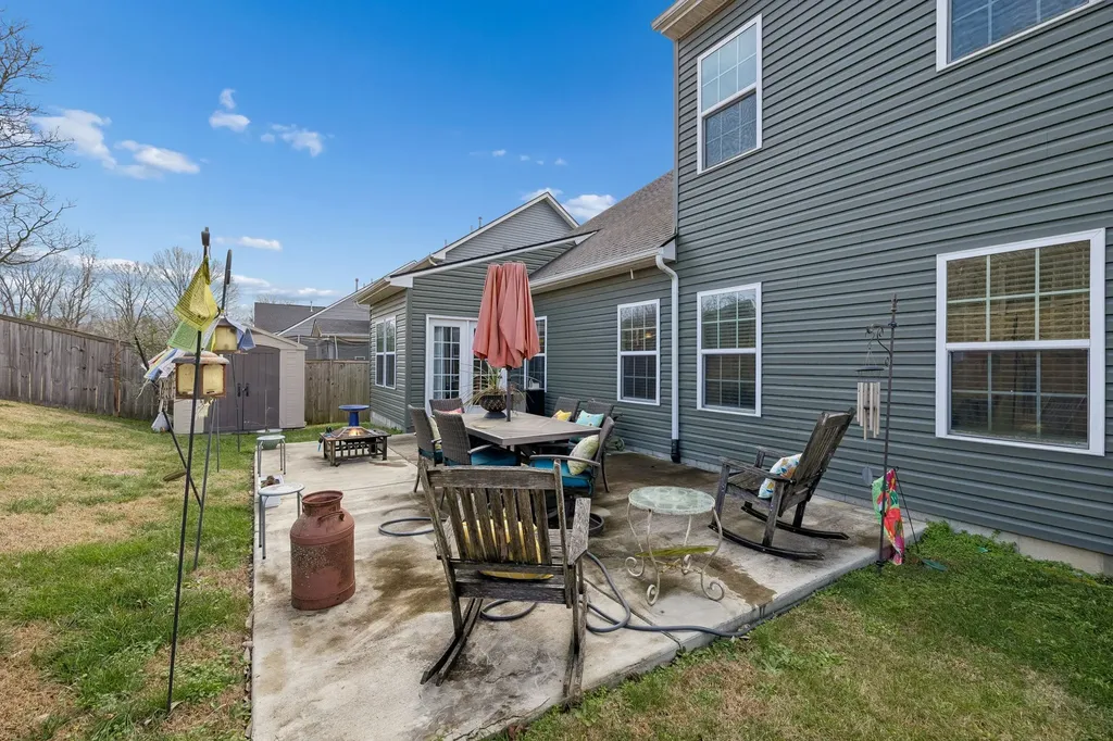 3043 Persimmon Street Columbia TN 38401