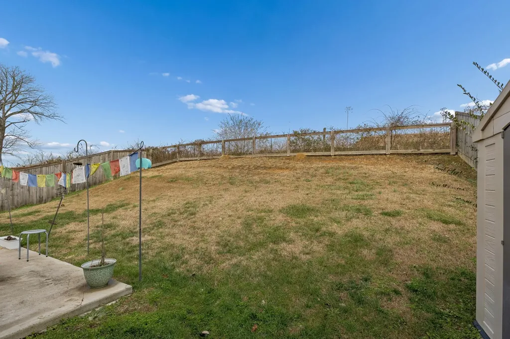 3043 Persimmon Street Columbia TN 38401