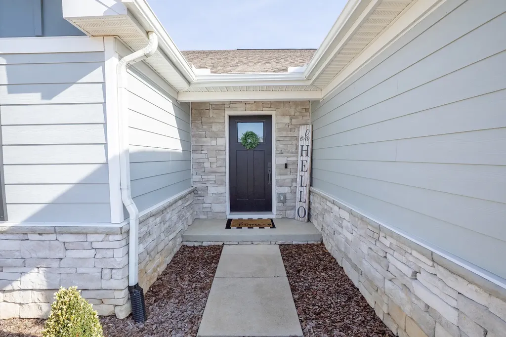 909 Wilkinson Lane White House TN 37188