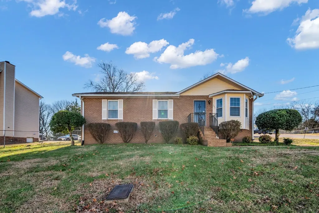 717 Flint Ridge Drive Whites Creek TN 37189