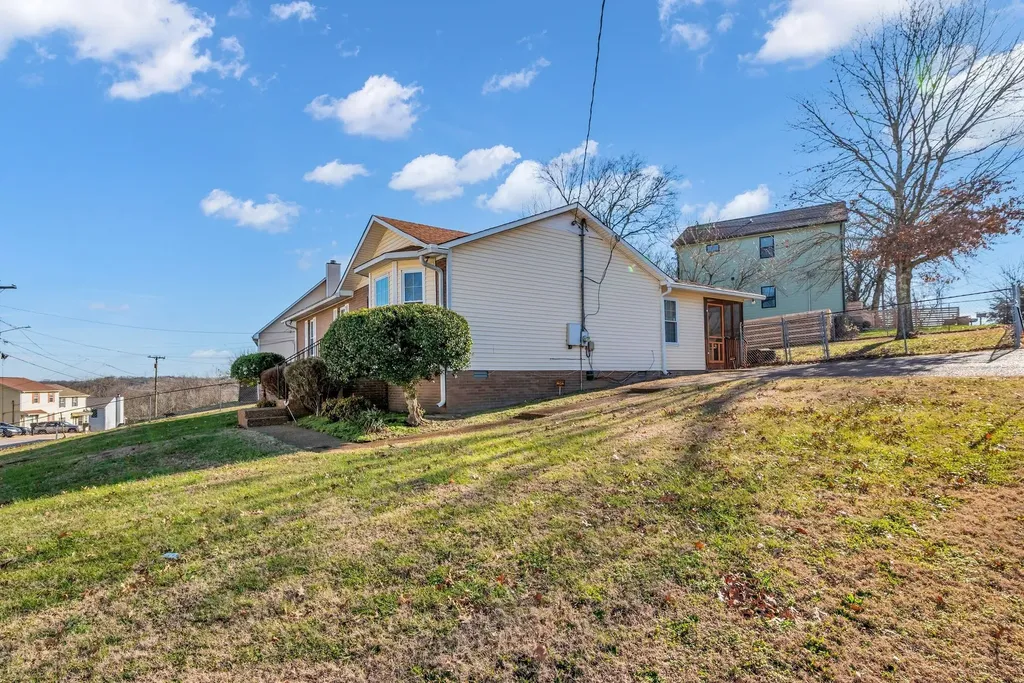 717 Flint Ridge Drive Whites Creek TN 37189
