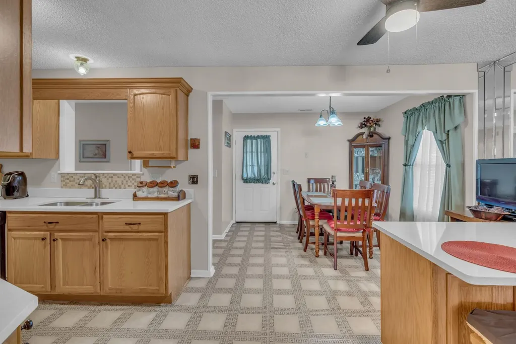 717 Flint Ridge Drive Whites Creek TN 37189