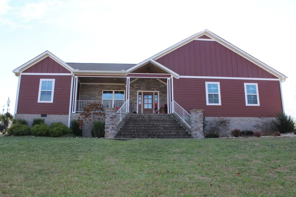 1700 Eagle Landing Drive Cookeville TN 38506