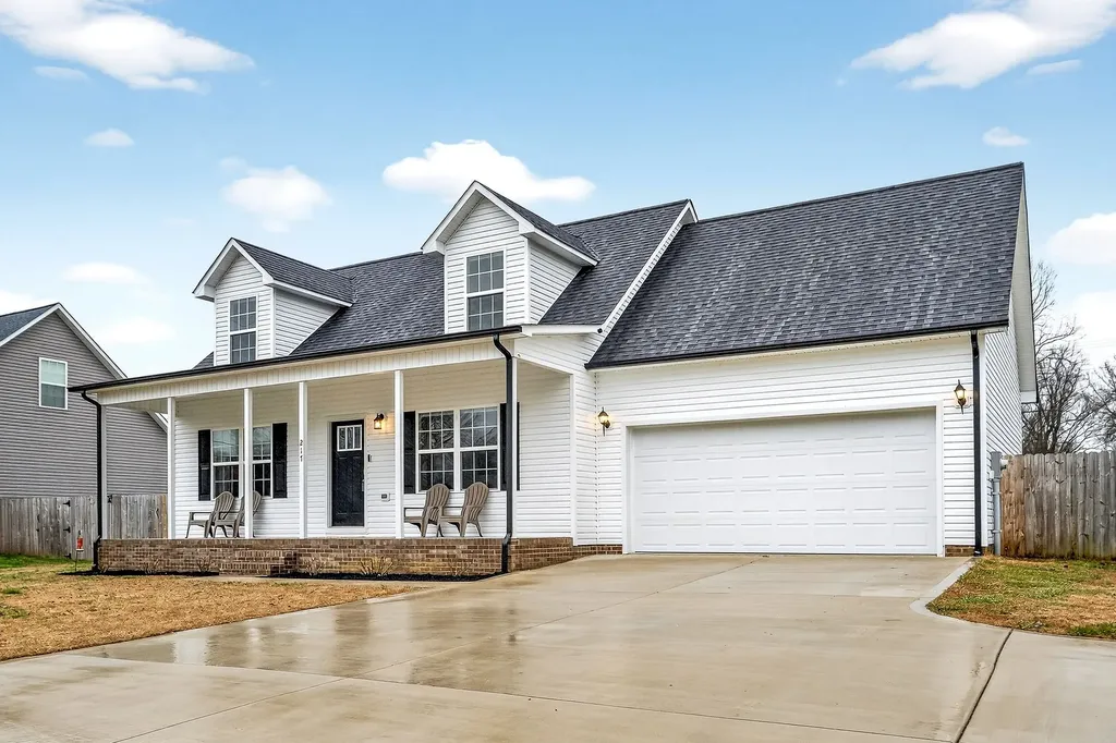 217 Peach Street Baxter TN 38544