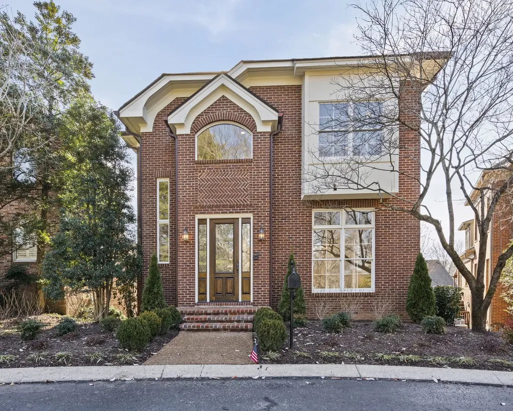 46 Green View Nashville TN 37205