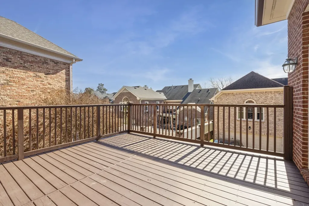 46 Green View Nashville TN 37205