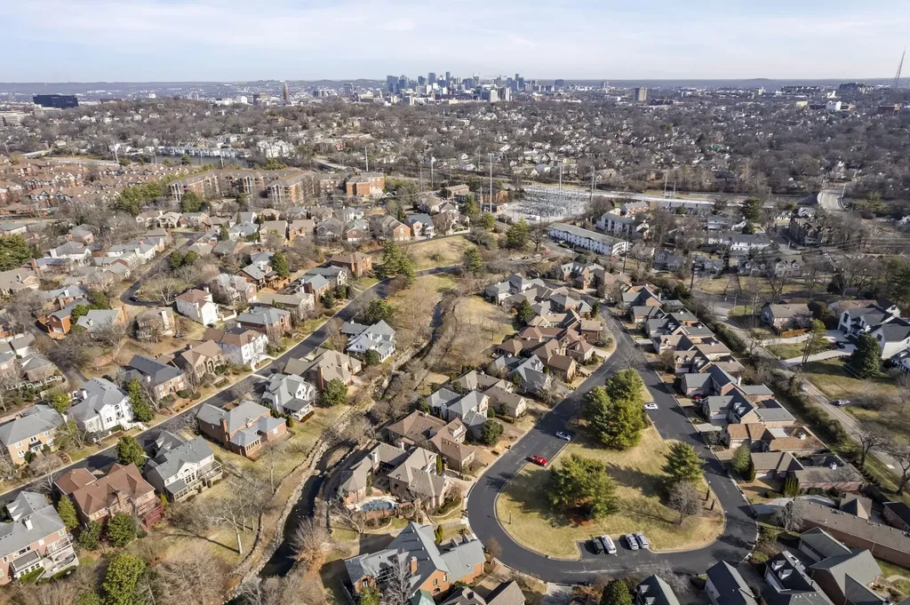 46 Green View Nashville TN 37205