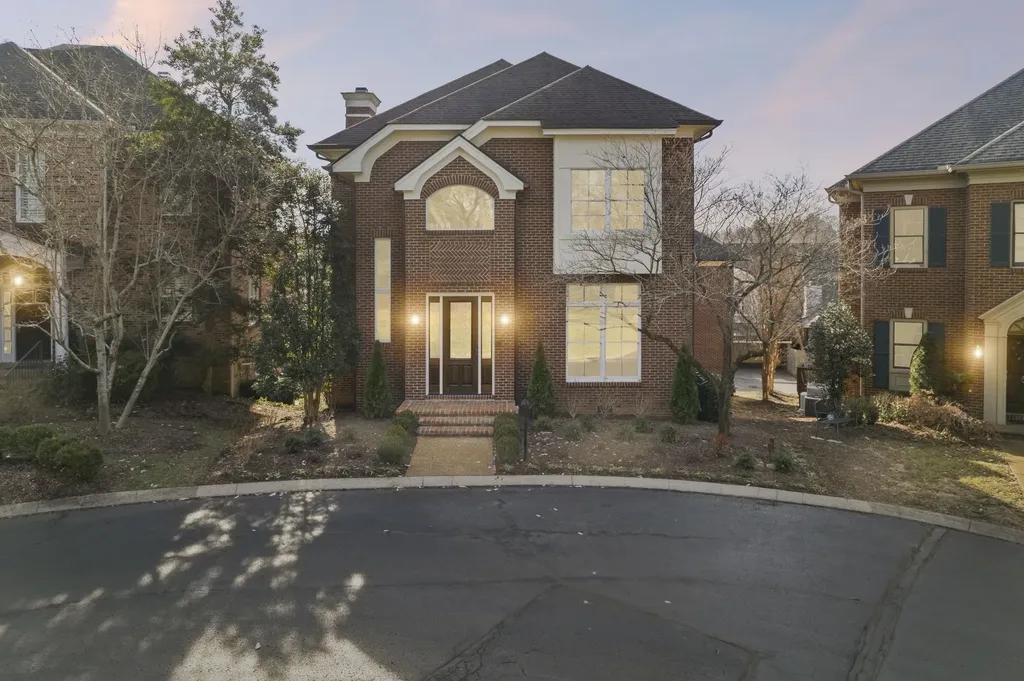 46 Green View Nashville TN 37205