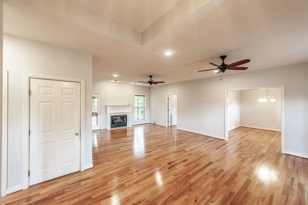 6513 N Mount Pleasant Road Greenbrier TN 37073