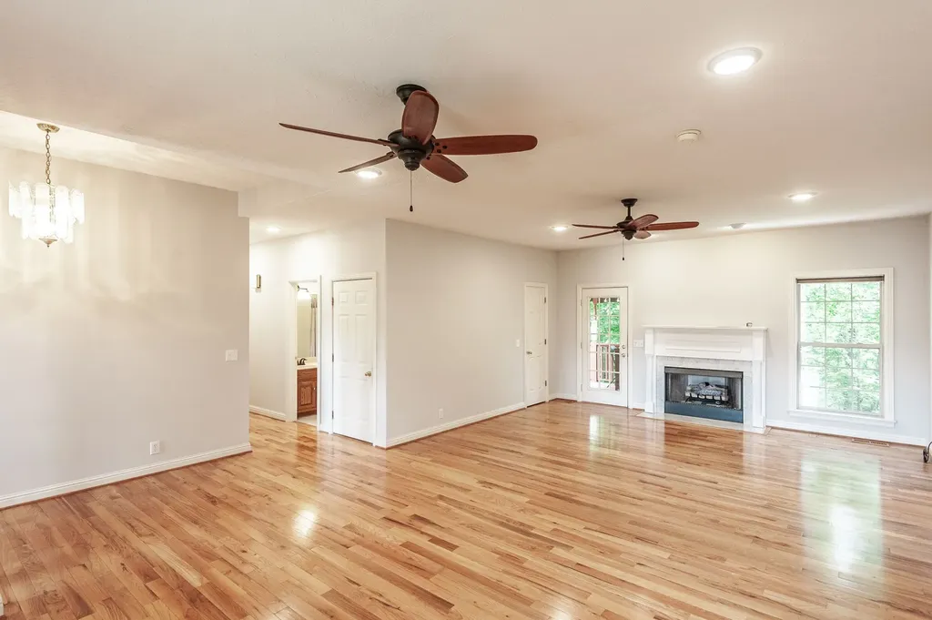6513 N Mount Pleasant Road Greenbrier TN 37073