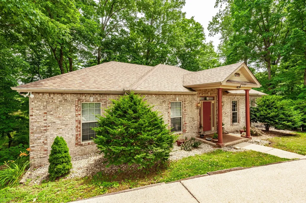 6513 N Mount Pleasant Road Greenbrier TN 37073