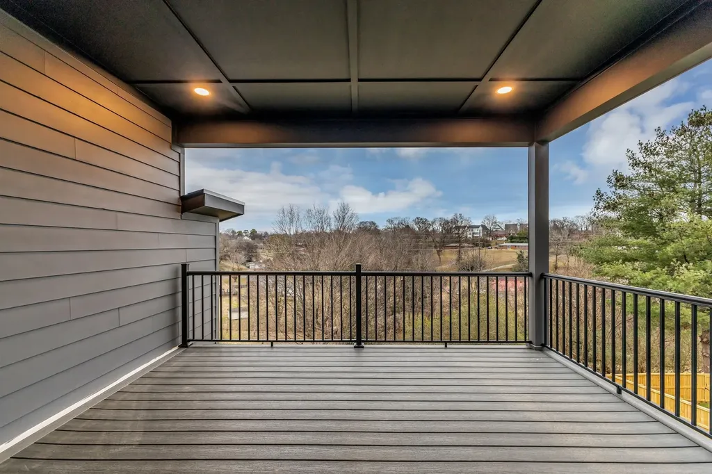 2505 Barclay Drive Nashville TN 37206