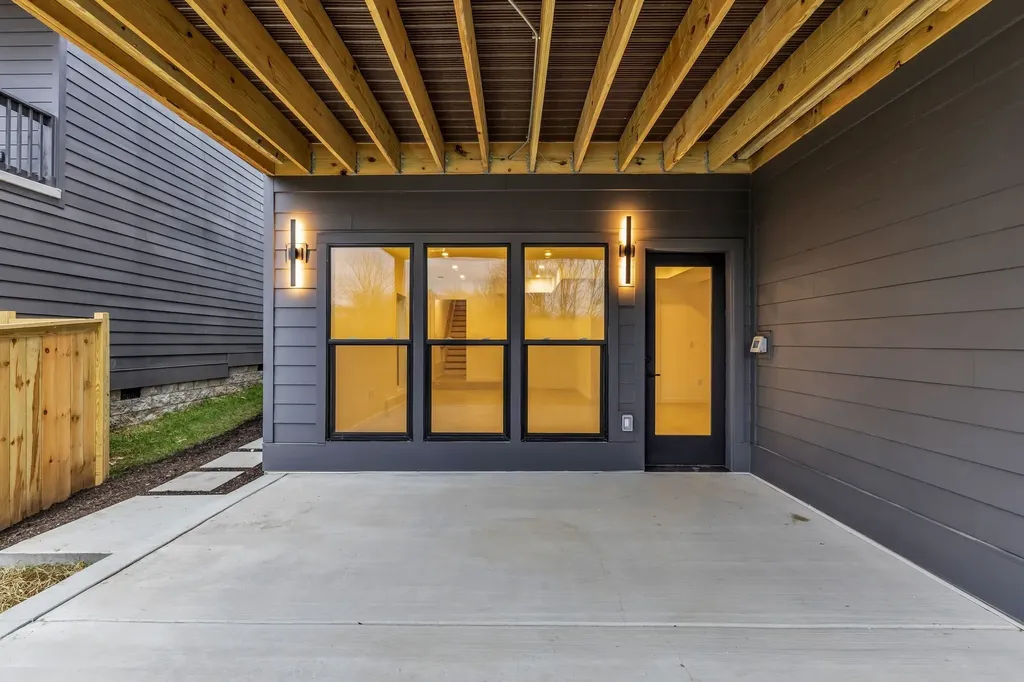 2505 Barclay Drive Nashville TN 37206
