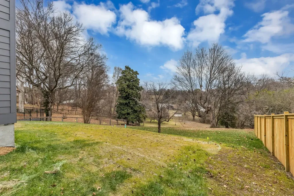 2505 Barclay Drive Nashville TN 37206