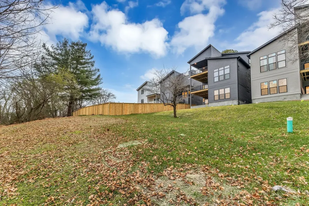 2505 Barclay Drive Nashville TN 37206