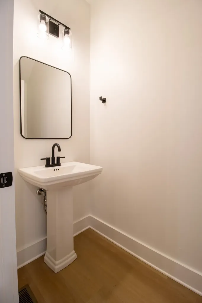 4024 University Avenue Old Hickory TN 37138
