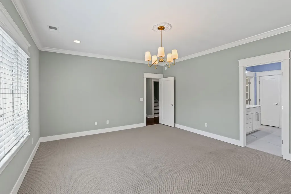 5704 Old Harding Pike Nashville TN 37205