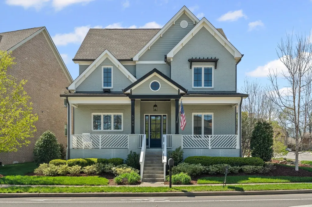 5704 Old Harding Pike Nashville TN 37205