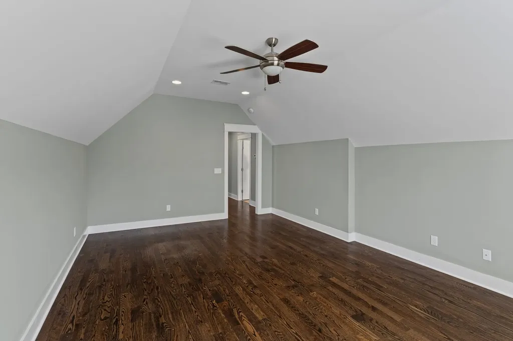 5704 Old Harding Pike Nashville TN 37205