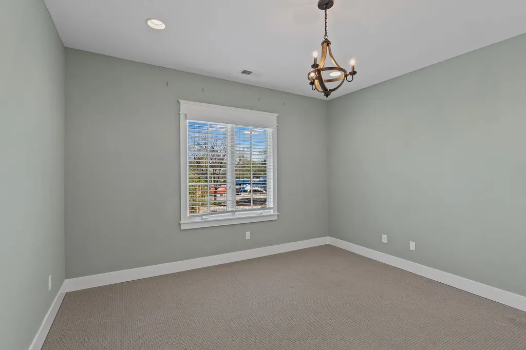 5704 Old Harding Pike Nashville TN 37205