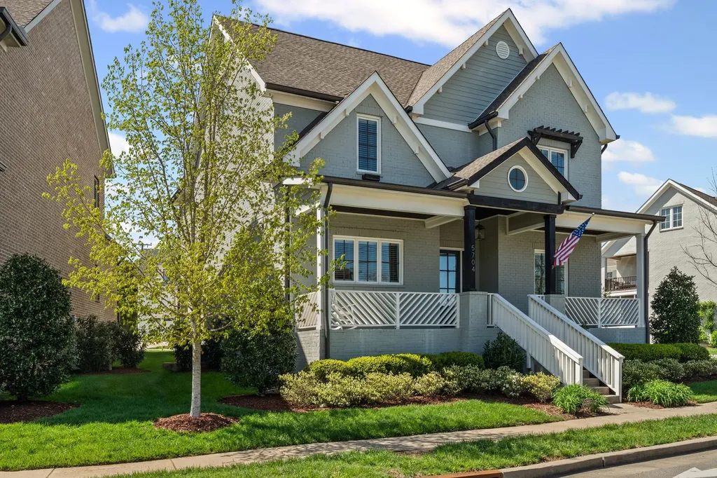 5704 Old Harding Pike Nashville TN 37205