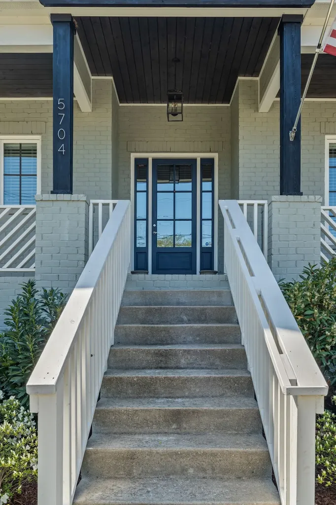 5704 Old Harding Pike Nashville TN 37205