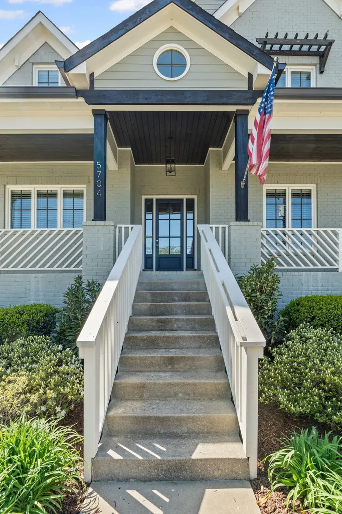 5704 Old Harding Pike Nashville TN 37205