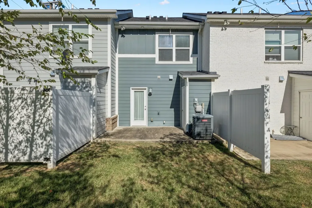 1126 Lilly Valley Way Nashville TN 37209