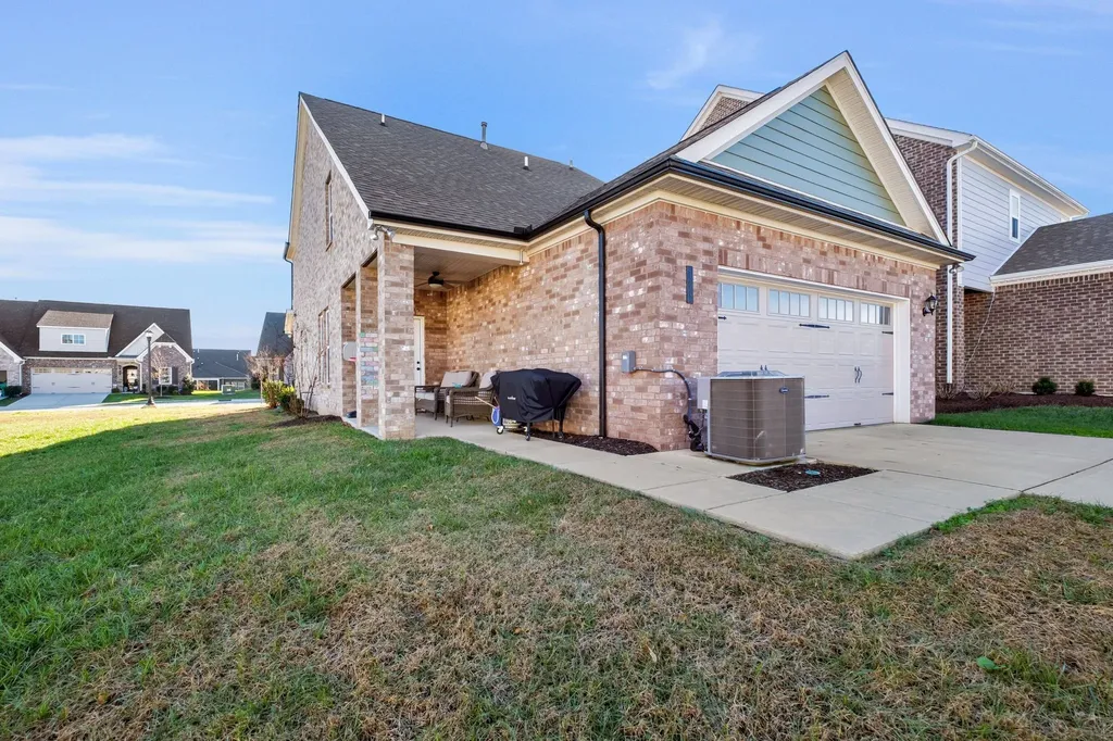 709 Hahn Court Lebanon TN 37087