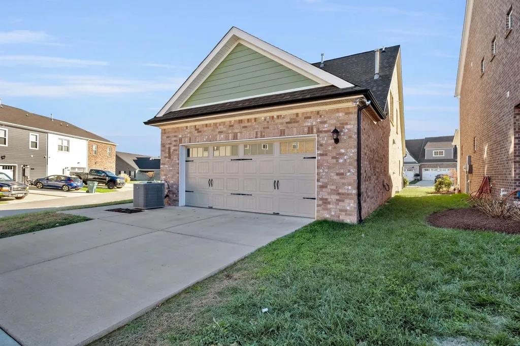 709 Hahn Court Lebanon TN 37087