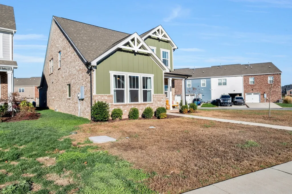 709 Hahn Court Lebanon TN 37087