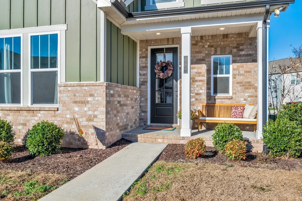 709 Hahn Court Lebanon TN 37087