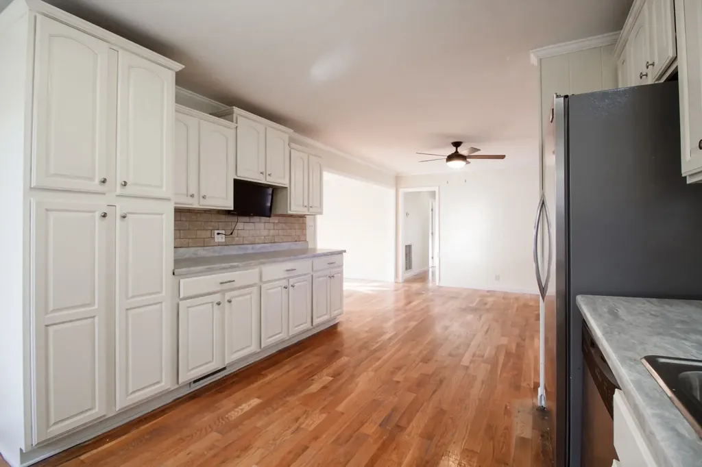 1310 Bass Avenue Murfreesboro TN 37129