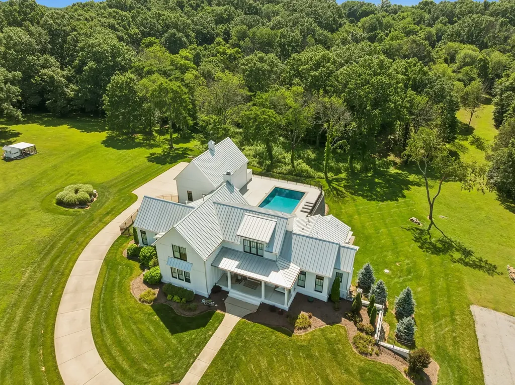 2650 Finley Ridge Lane Nolensville TN 37135