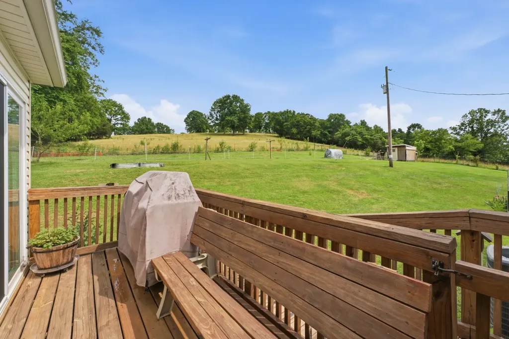255 Saint Marys Road Buffalo Valley TN 38548