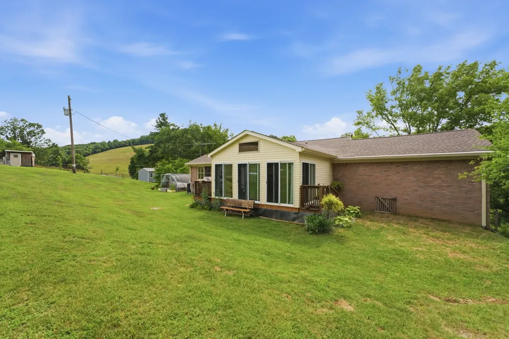 255 Saint Marys Road Buffalo Valley TN 38548