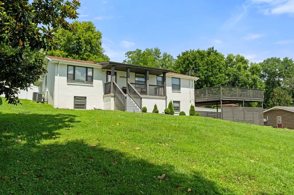 213 Riverwood Drive Hendersonville TN 37075
