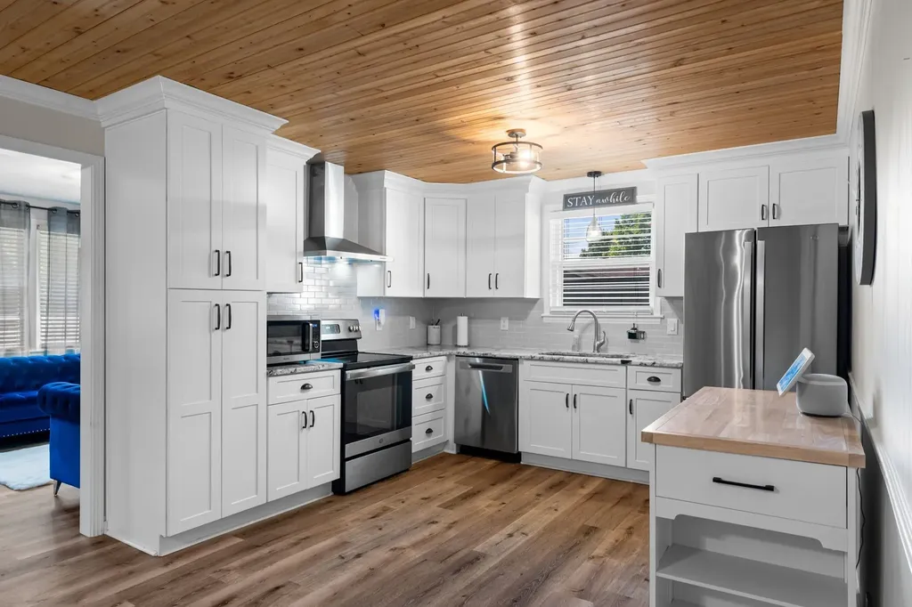 213 Riverwood Drive Hendersonville TN 37075