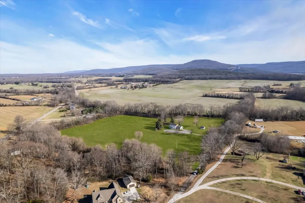 251 Miller Road Hillsboro TN 37342