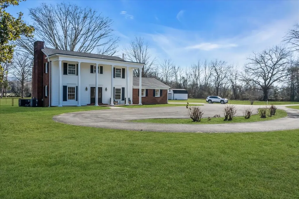 251 Miller Road Hillsboro TN 37342