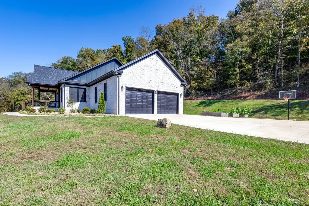 564 Mt Olive Cemetery Road Lynnville TN 38472