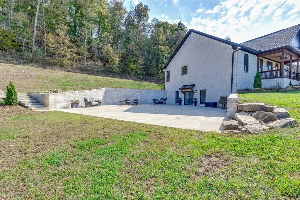 564 Mt Olive Cemetery Road Lynnville TN 38472