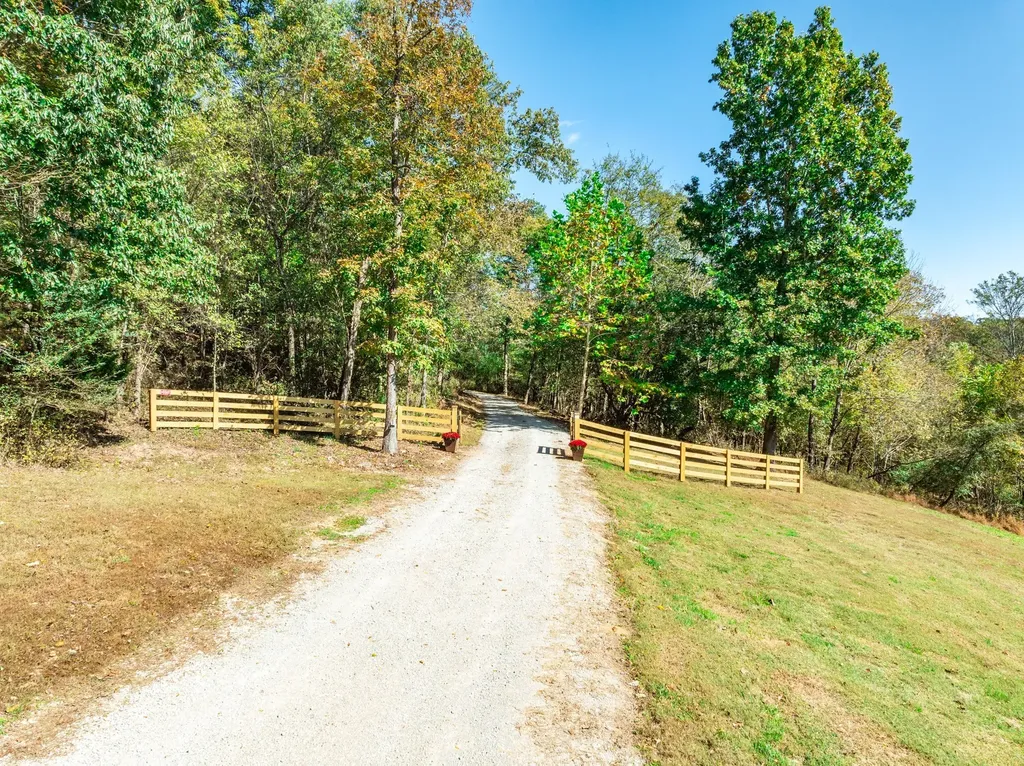 564 Mt Olive Cemetery Road Lynnville TN 38472