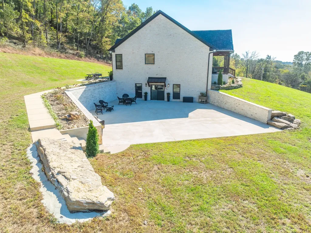 564 Mt Olive Cemetery Road Lynnville TN 38472
