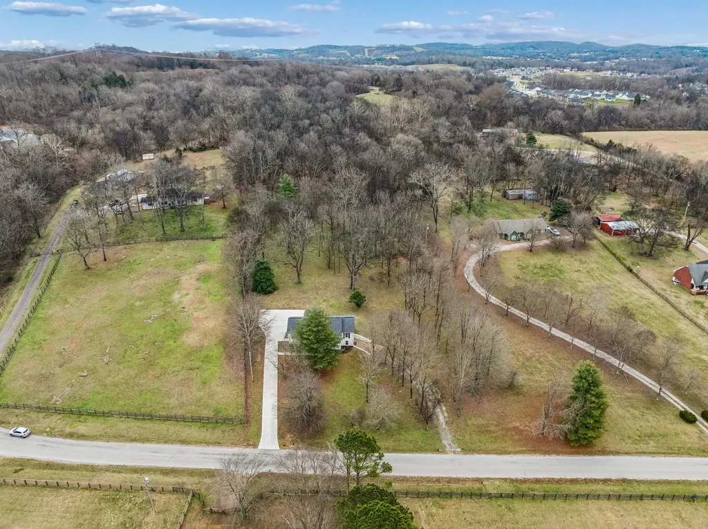 670 Northridge Road Columbia TN 38401