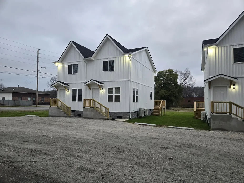 95 E Wyly Street Waverly TN 37185
