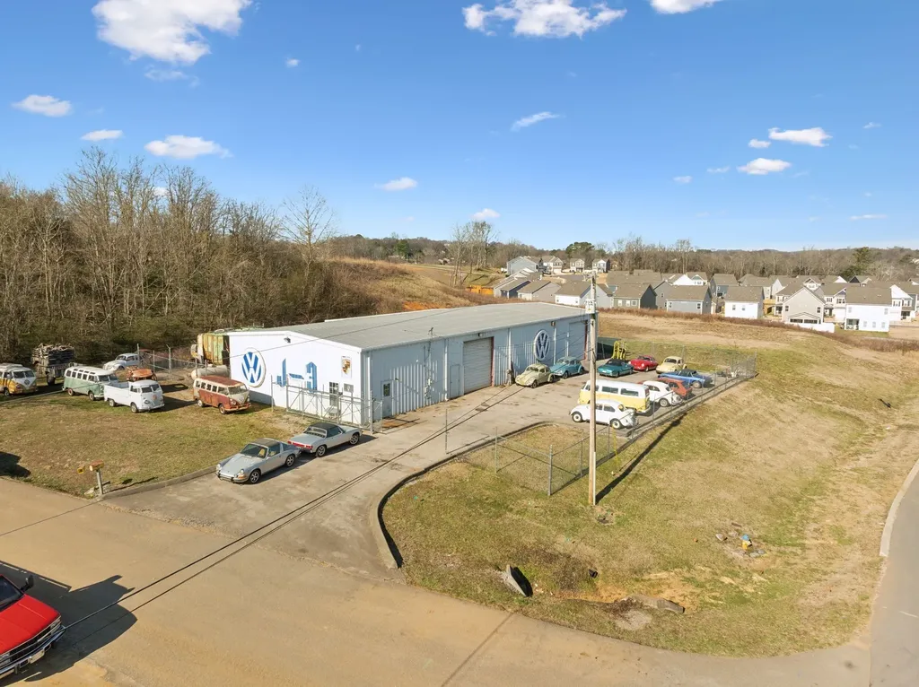 2501 Precast Drive, N Columbia TN 38401