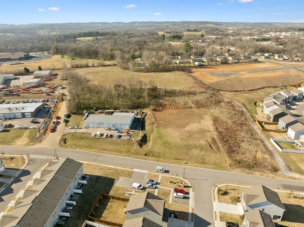 2501 Precast Drive, N Columbia TN 38401