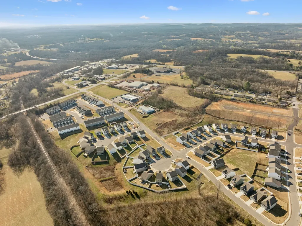 2501 Precast Drive, N Columbia TN 38401